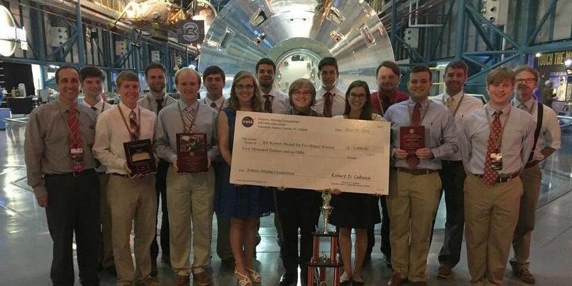 The Alabama Astrobiotics team after their second straight championship (Photo: The University of Alabama)